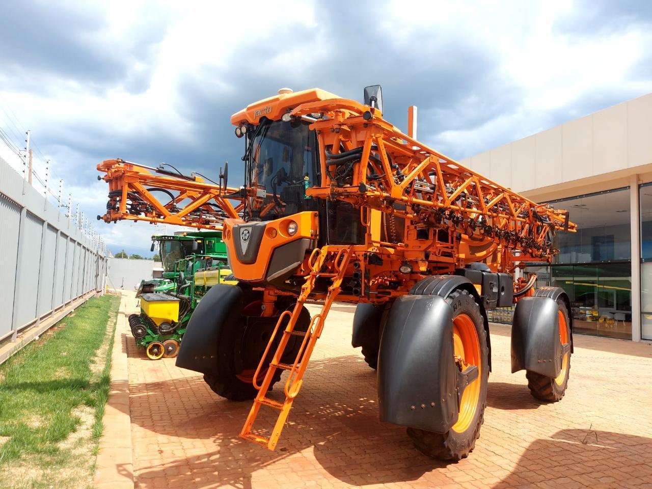 Pulverizador Jacto Uniport 3030